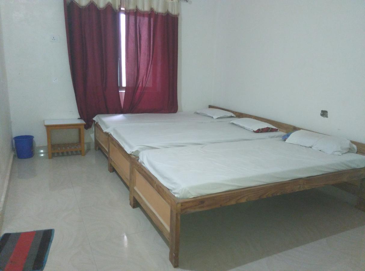 Middle Way Home Stay พุทธคยา ภายนอก รูปภาพ